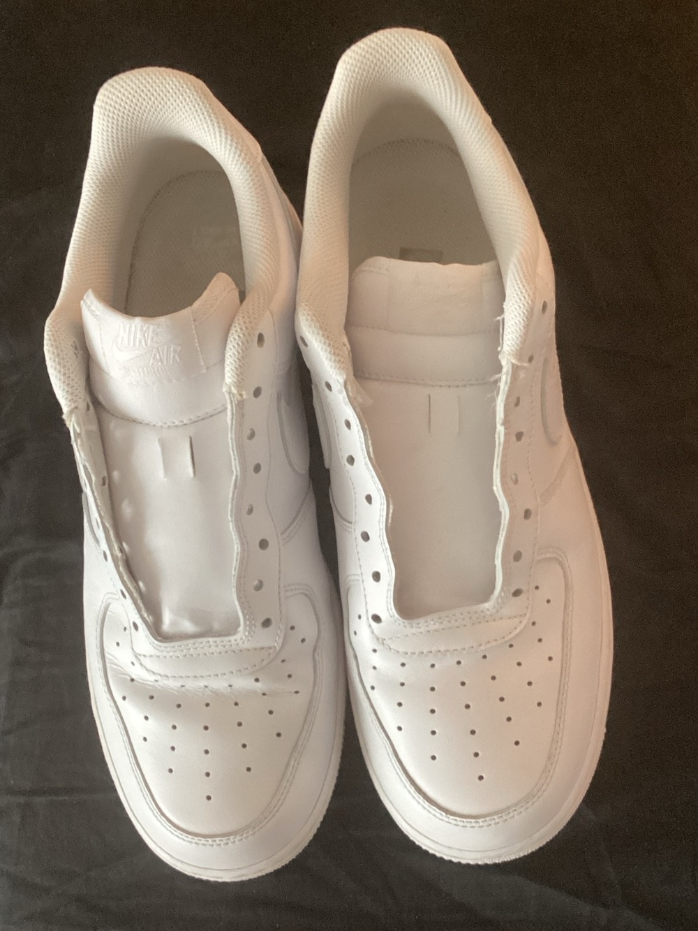 Nike Men’s White Low-Top Leather Sneakers